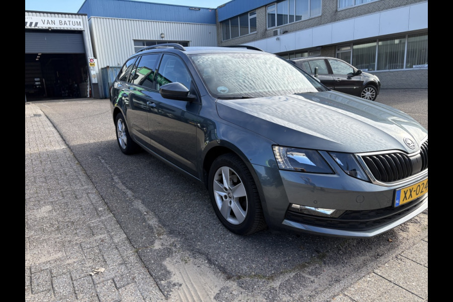 Škoda Octavia Combi 1.5 TSI DSG Greentech Ambition Business Automaat