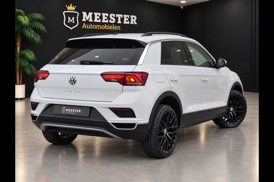Volkswagen T-Roc 1.5 TSI Style |STUUR/STOELVERW.|ACC|CAMERA