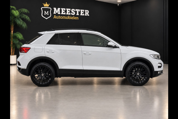Volkswagen T-Roc 1.5 TSI Style |STUUR/STOELVERW.|ACC|CAMERA