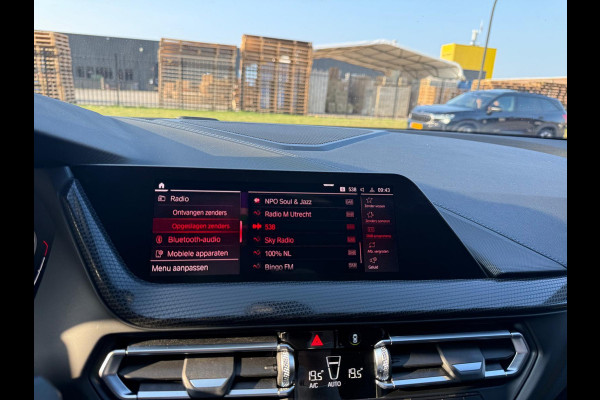 BMW 1-serie 116d Executive | 1E EIGENAAR | 3/6/12MND GARANTIE | AUTOMAAT | LED | CARPLAY | SFEERVERLICHTING | CRUISE | AIRCO |