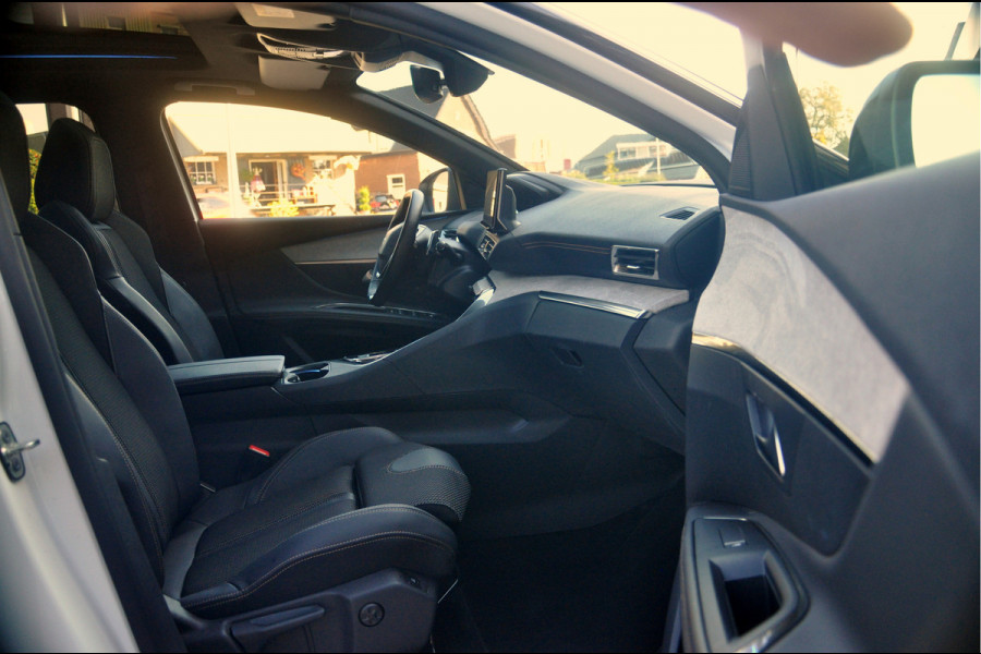 Peugeot 3008 1.6 HYbrid 225 GT |  Panoramadak | Trekhaak | SoH 96%