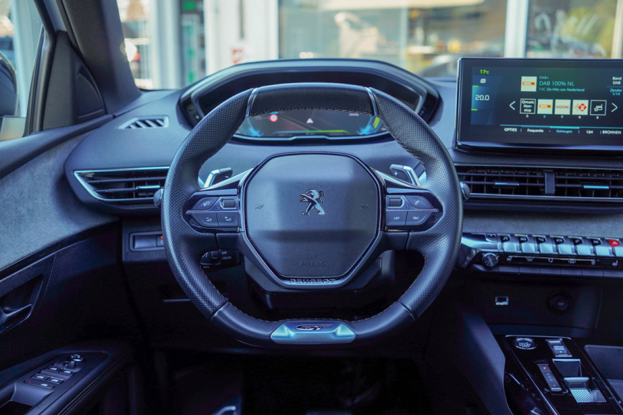 Peugeot 3008 1.6 HYbrid 225 GT |  Panoramadak | Trekhaak | SoH 96%