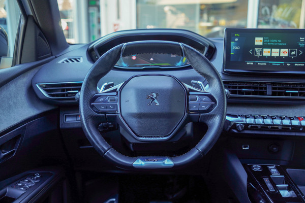 Peugeot 3008 1.6 HYbrid 225 GT |  Panoramadak | Trekhaak | SoH 96%