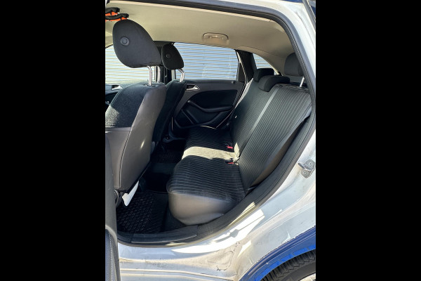 Mercedes-Benz B-Klasse 220 d Ambition automaat