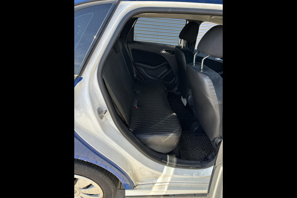 Mercedes-Benz B-Klasse 220 d Ambition automaat