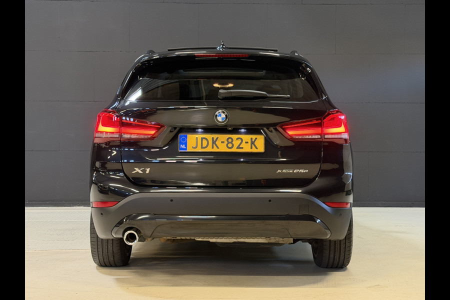 BMW X1 xDrive25e Executive | Pano | Head-up | Leder | M-stuur + velgen | Camera | Full LED | Dealer onderhouden