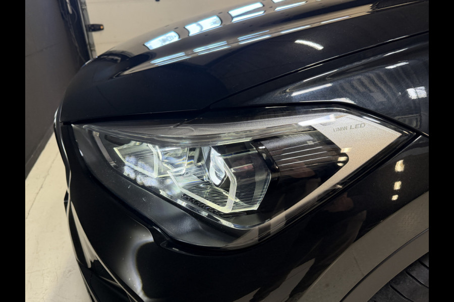 BMW X1 xDrive25e Executive | Pano | Head-up | Leder | M-stuur + velgen | Camera | Full LED | Dealer onderhouden