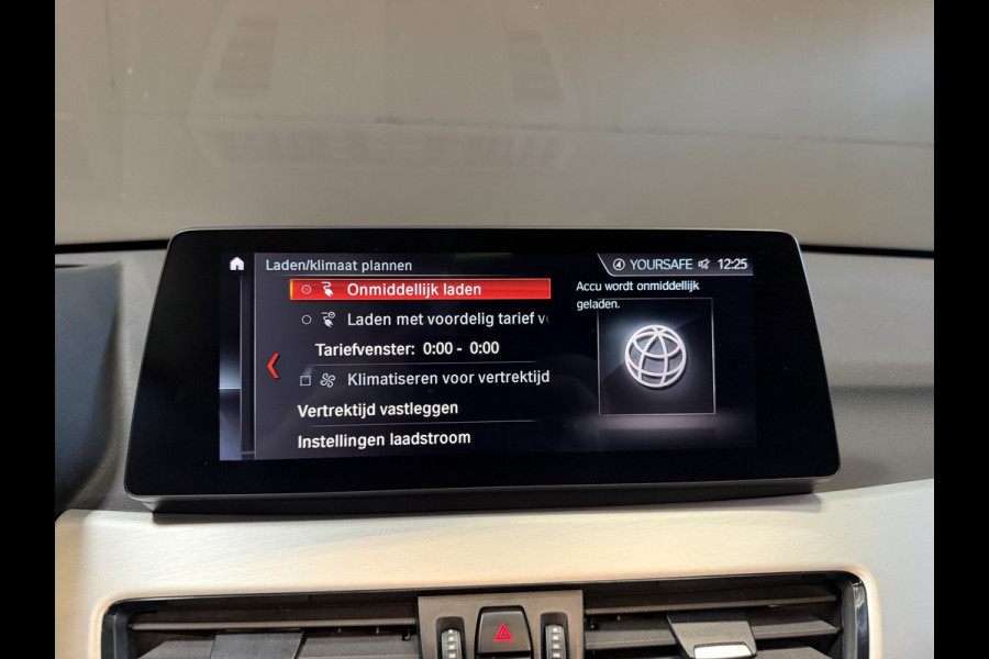 BMW X1 xDrive25e Executive | Pano | Head-up | Leder | M-stuur + velgen | Camera | Full LED | Dealer onderhouden