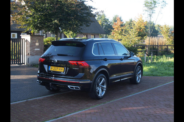 Volkswagen Tiguan 1.4 TSI eHybrid R-Line Business+ | Trekhaak | Apple Carplay | Sfeerverlichting | ACC | Virtual Cockpit | NL-Auto |