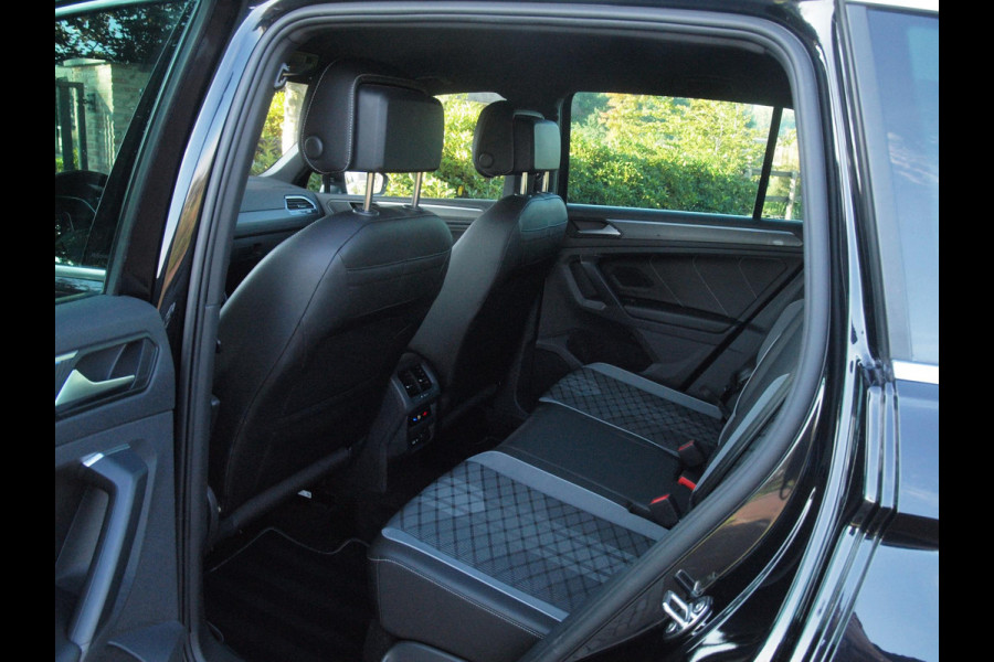 Volkswagen Tiguan 1.4 TSI eHybrid R-Line Business+ | Trekhaak | Apple Carplay | Sfeerverlichting | ACC | Virtual Cockpit | NL-Auto |