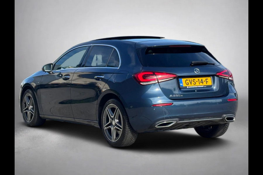 Mercedes-Benz A-Klasse 250e Business Solution AMG | 218PK | PANO | MEM SEATS | SFEERVERL | GROOT SCHERM | LEER | PERF ONDERHOUD |