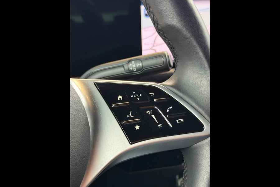 Mercedes-Benz A-Klasse 200 Luxury Line Facelift CarPlay Camera