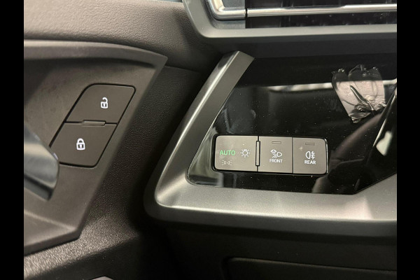 Audi A3 Sportback 35 TFSI S Edition SONOS Premium Audio climate control Navigatie Carplay Full LED Elektr. Sportstoelen PDC VA + Camera Adaptieve Cruise Control Head Up Display