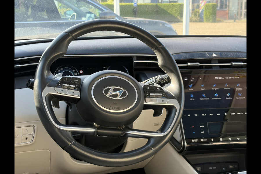 Hyundai Tucson 1.6 T-GDI PHEV Premium Sky 4WD | Panoramadak | Adaptive cruise control | Stoelverwarming/koeling | Bestuurdersstoel Met Geheugen