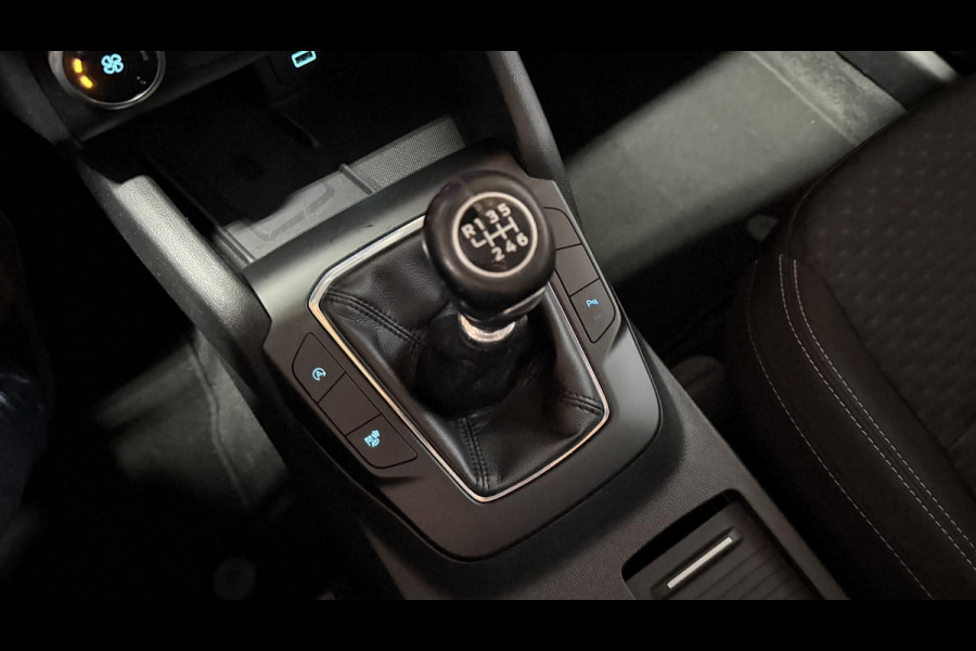 Ford Kuga 1.5 EcoBoost Trend Navi / Carplay / Trekhaak / PDC / LMV