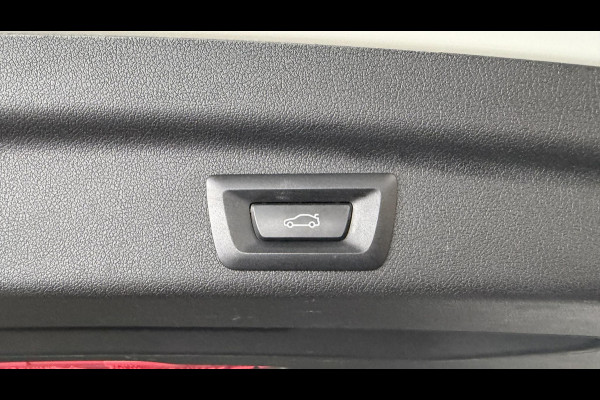 BMW 2 Serie Active Tourer 220i Camera / Navi / CarPlay / DAB