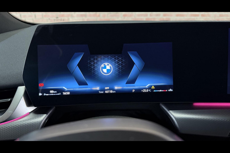 BMW 2 Serie Active Tourer 220i Camera / Navi / CarPlay / DAB
