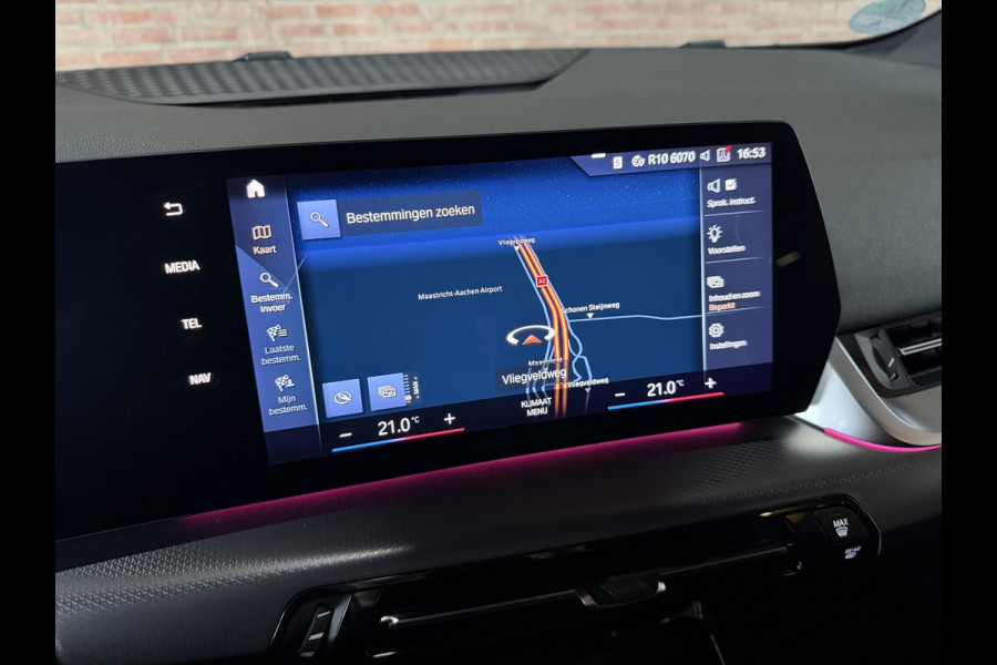 BMW 2 Serie Active Tourer 220i Camera / Navi / CarPlay / DAB