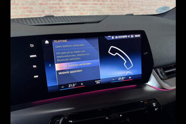 BMW 2 Serie Active Tourer 220i Camera / Navi / CarPlay / DAB