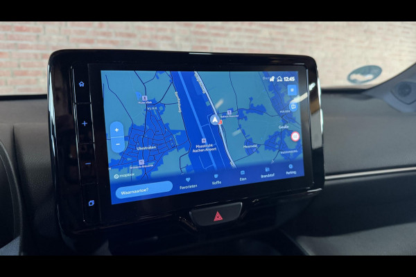 Toyota Yaris Cross 1.5 Hybrid 115 Team D. Winter pakket / Safety Pakket / Afn. Trekhaak / Marter Afweer ( Toyota) / CarPlay Wireless /Camera / PDC voor en achter