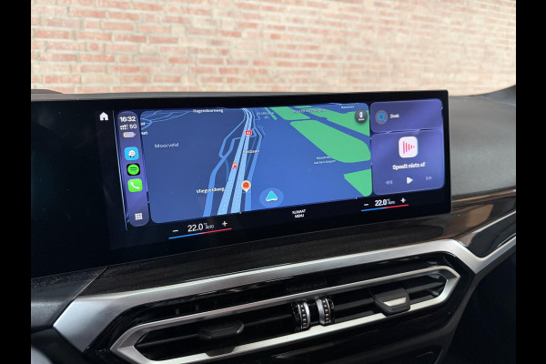 BMW 3 Serie Touring 330e xDrive M- Sport HUD / Leder Alc. / Trekhaak / Camera / Elc Achterklep / Curved Display