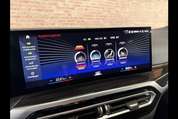 BMW 3 Serie Touring 330e xDrive M- Sport HUD / Leder Alc. / Trekhaak / Camera / Elc Achterklep / Curved Display
