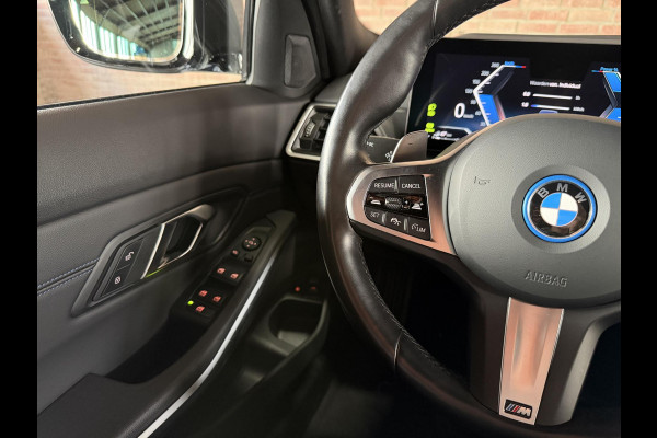 BMW 3 Serie Touring 330e xDrive M- Sport HUD / Leder Alc. / Trekhaak / Camera / Elc Achterklep / Curved Display