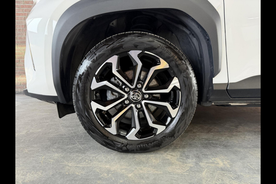 Toyota Yaris Cross 1.5 Hybrid Team D. Winter-pakket / Safety-pakket / Navi / Camera