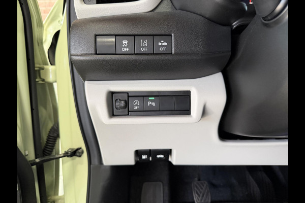 Suzuki Swift 1.2 HYBRID MT Comfort Camera / Navi / Clima