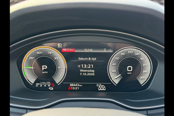 Audi Q5 Sportback 55 TFSI e S edition S-Line | Panoramadak | Stoelverwarming | RS Stoelen | Apple Carplay | Camera | Keyless | Navigatie | Trekhaak | Cruise Control | Memory Seat | Ambiance Verlichting | Matrix LED | SOH 99%