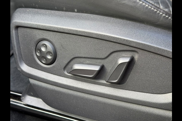 Audi Q5 Sportback 55 TFSI e S edition S-Line | Panoramadak | Stoelverwarming | RS Stoelen | Apple Carplay | Camera | Keyless | Navigatie | Trekhaak | Cruise Control | Memory Seat | Ambiance Verlichting | Matrix LED | SOH 99%