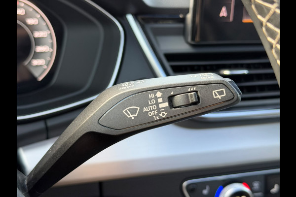 Audi Q5 Sportback 55 TFSI e S edition S-Line | Panoramadak | Stoelverwarming | RS Stoelen | Apple Carplay | Camera | Keyless | Navigatie | Trekhaak | Cruise Control | Memory Seat | Ambiance Verlichting | Matrix LED | SOH 99%