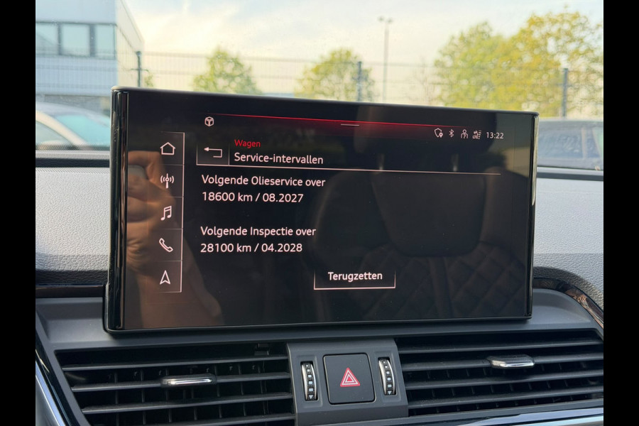 Audi Q5 Sportback 55 TFSI e S edition S-Line | Panoramadak | Stoelverwarming | RS Stoelen | Apple Carplay | Camera | Keyless | Navigatie | Trekhaak | Cruise Control | Memory Seat | Ambiance Verlichting | Matrix LED | SOH 99%