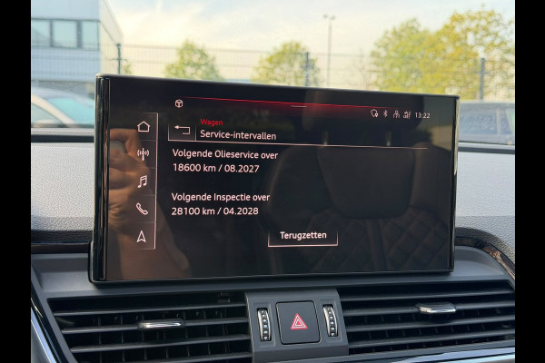 Audi Q5 Sportback 55 TFSI e S edition S-Line | Panoramadak | Stoelverwarming | RS Stoelen | Apple Carplay | Camera | Keyless | Navigatie | Trekhaak | Cruise Control | Memory Seat | Ambiance Verlichting | Matrix LED | SOH 99%