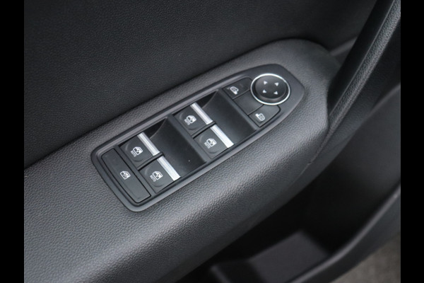 Renault Captur 1.3 TCe 140PK Zen | DEALER ONDERHOUDEN | CLIMAT CONTRO | CARPLAY | PARK. SENSOREN | LM VELGEN