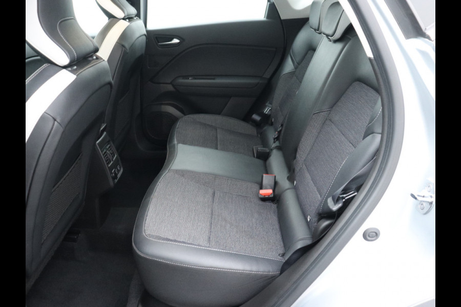 Renault Captur 1.3 TCe 140PK Zen | DEALER ONDERHOUDEN | CLIMAT CONTRO | CARPLAY | PARK. SENSOREN | LM VELGEN