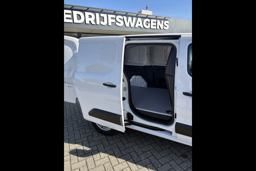 Toyota PROACE CITY Electric Challenger L1 50 kWh 136pk | Airco | Camera | Carplay | Cruise |