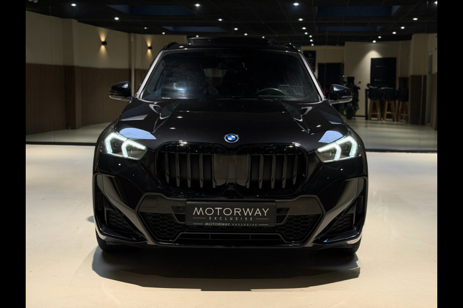 BMW X1 XDrive30e|HUD|H&K|Massage|360|Pano|Keyless|Stuur+Stoel verwarming|