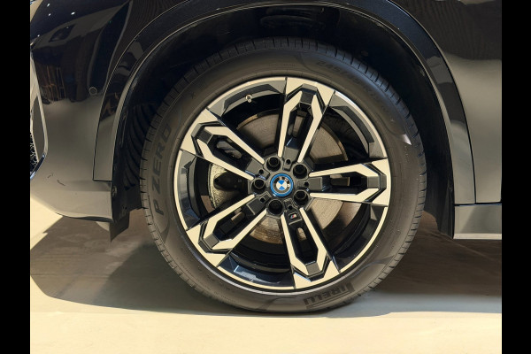 BMW X1 XDrive30e|HUD|H&K|Massage|360|Pano|Keyless|Stuur+Stoel verwarming|