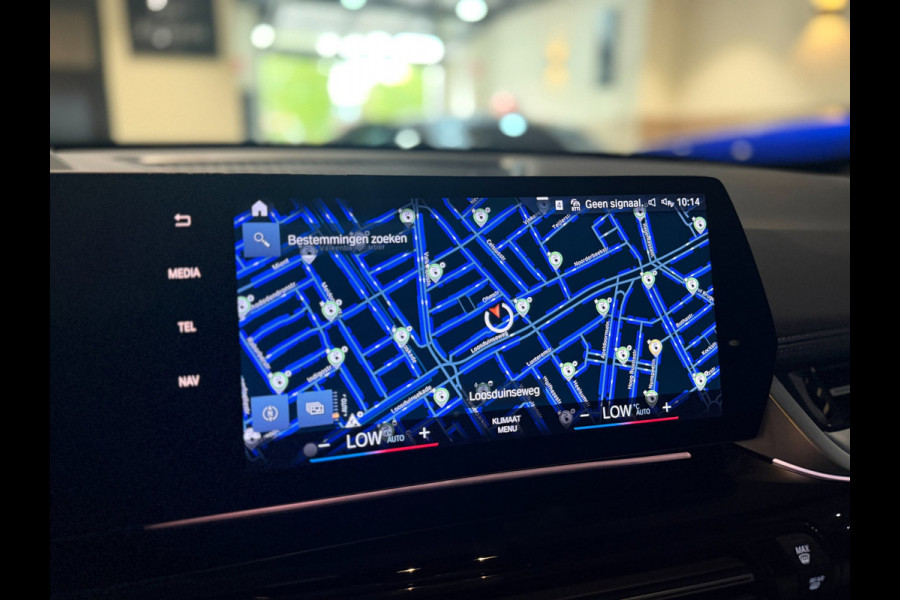 BMW X1 XDrive30e|HUD|H&K|Massage|360|Pano|Keyless|Stuur+Stoel verwarming|