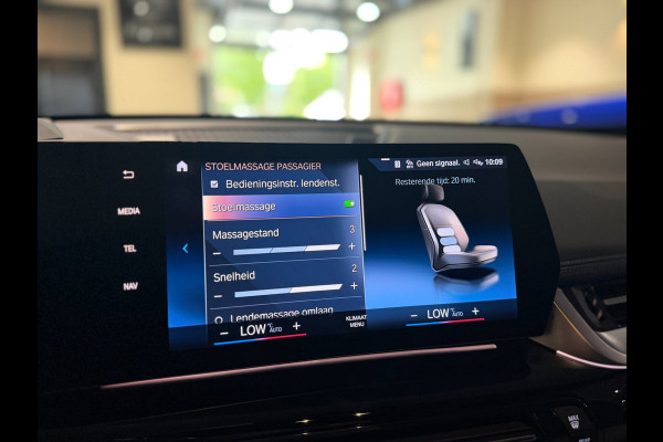 BMW X1 XDrive30e|HUD|H&K|Massage|360|Pano|Keyless|Stuur+Stoel verwarming|