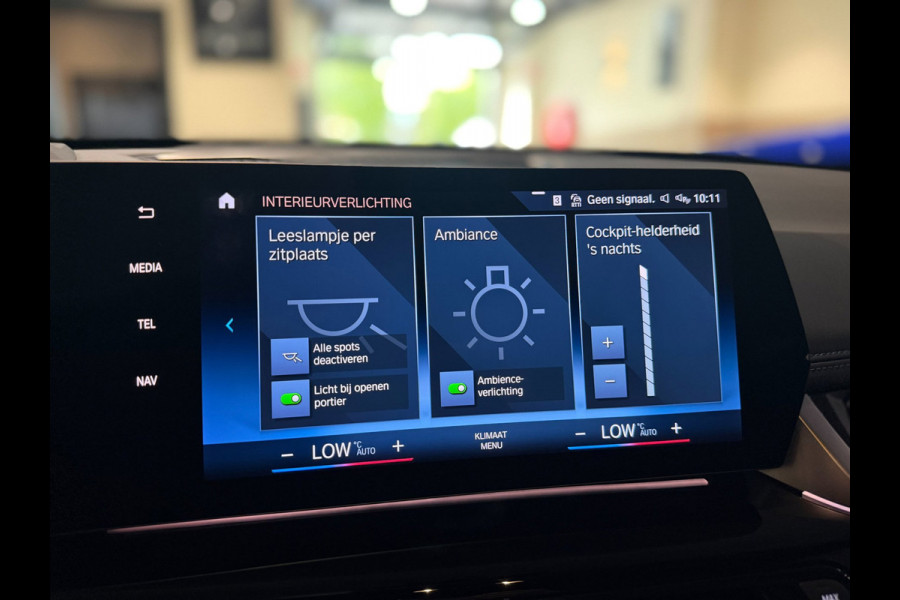 BMW X1 XDrive30e|HUD|H&K|Massage|360|Pano|Keyless|Stuur+Stoel verwarming|