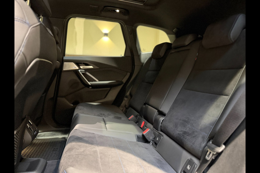 BMW X1 XDrive30e|HUD|H&K|Massage|360|Pano|Keyless|Stuur+Stoel verwarming|