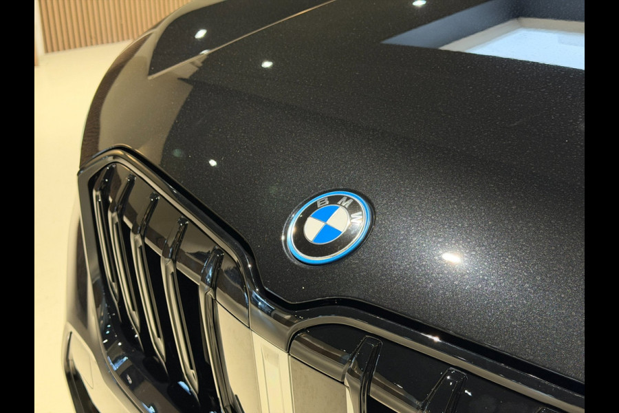 BMW X1 XDrive30e|HUD|H&K|Massage|360|Pano|Keyless|Stuur+Stoel verwarming|