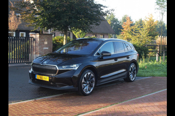 Škoda ENYAQ iV 80 First Edition | Camera | Trekhaak | Warmtepomp | Sfeerverlichting | Leer | ACC | NL-Auto |