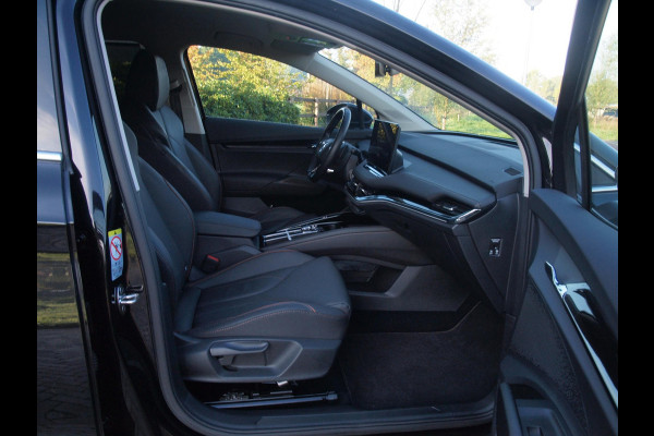 Škoda ENYAQ iV 80 First Edition | Camera | Trekhaak | Warmtepomp | Sfeerverlichting | Leer | ACC | NL-Auto |