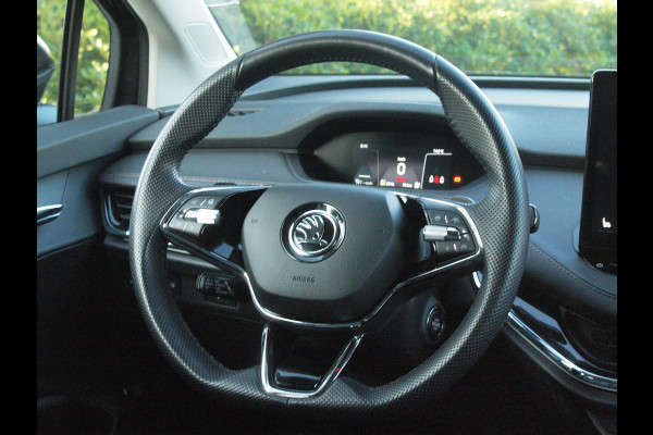 Škoda ENYAQ iV 80 First Edition | Camera | Trekhaak | Warmtepomp | Sfeerverlichting | Leer | ACC | NL-Auto |