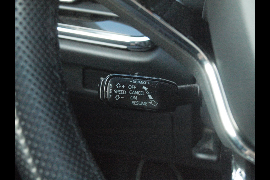 Škoda ENYAQ iV 80 First Edition | Camera | Trekhaak | Warmtepomp | Sfeerverlichting | Leer | ACC | NL-Auto |