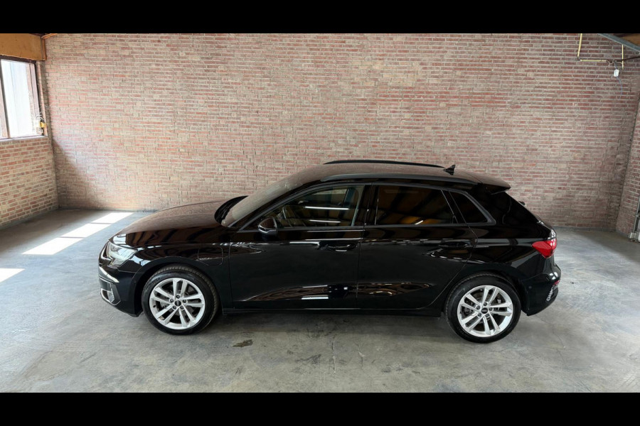 Audi A3 Sportback 40 TFSI e Advanced edition Camera / Leder / ACC / CarPlay