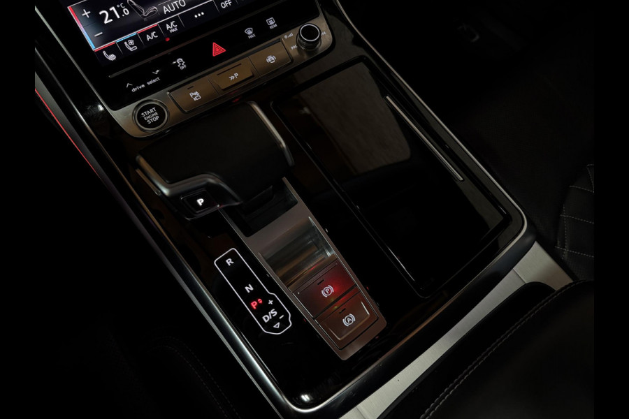 Audi Q8 60 TFSI e quattro Pro Line S Competition PHEV / HUD / Trekhaak / Pano / B&O/  360 camera / Matrix-Led /Memory / Stoelverwarming V+A / Zonwering